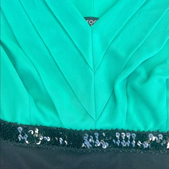 Enfocus Studio Green and Black Midi Dress - Picture 9 of 9